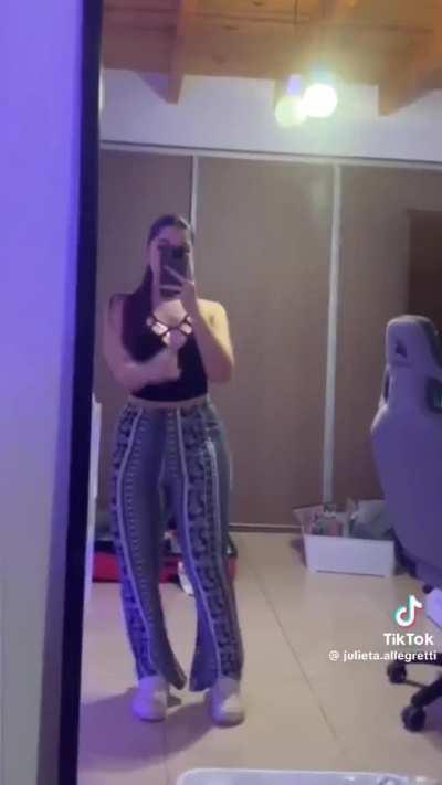 Julieta Allegretti boobs and ass