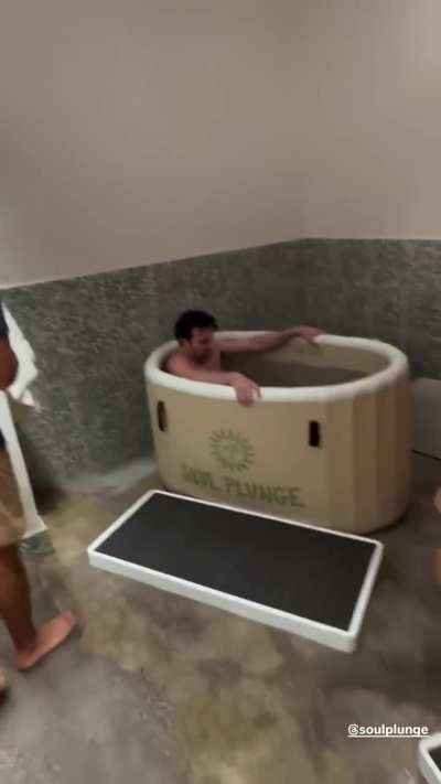 Cold Plunge session with Working Girl co stars | 10/13/2025 via IG