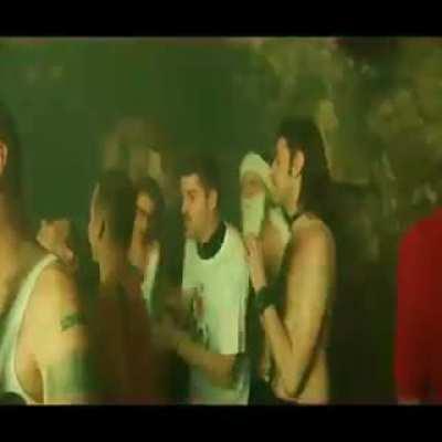 Всё любят подарки.