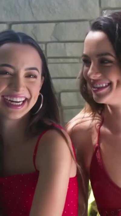 💁‍♀️💁‍♀️