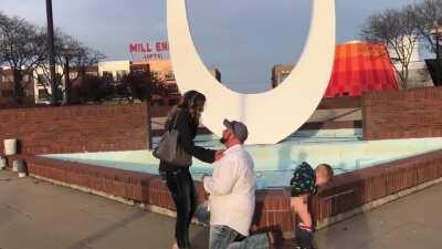 Kid starts peeing during parent's proposal