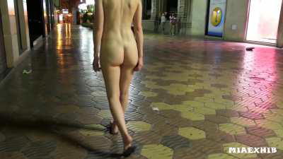 Shameless nude walk in public 