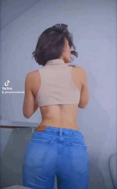 Ese ojete es de otro planeta