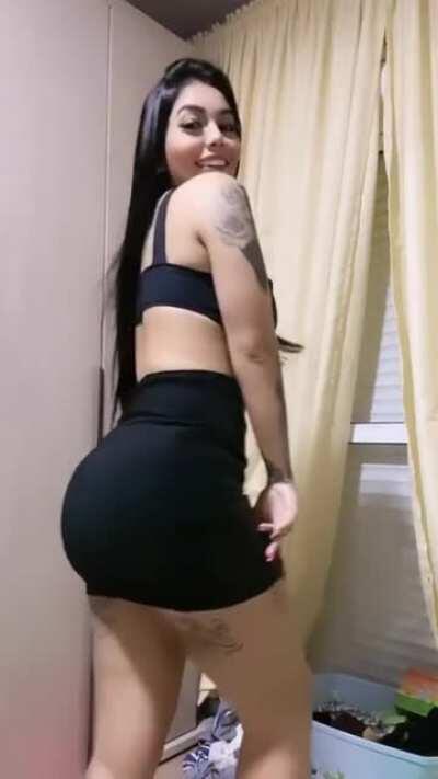 Carol Moura (@carolmourah)