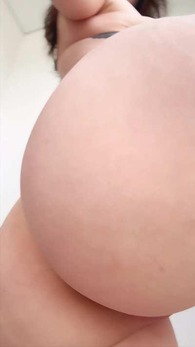 finger, tongue or your dick?