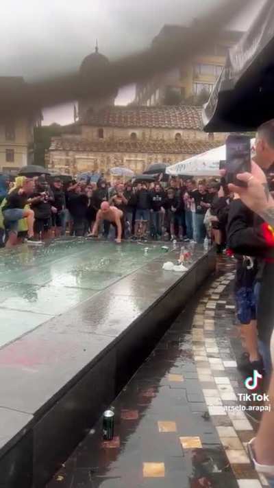 Social experiment είμαστε