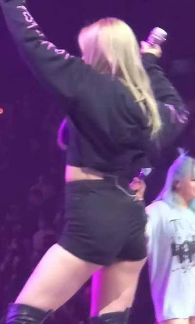 Give Sana your cum 🤤