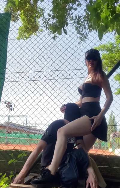 Pennis club bitch 🍆💦