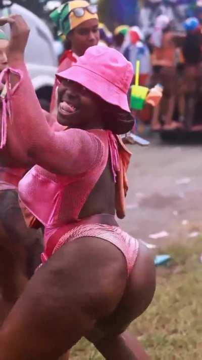 Miami Jouvert @therealdayna_ 📷:@hotbypm