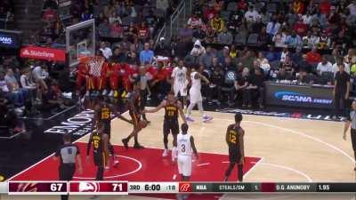 [Highlight] De'Andre Hunter tries to get payback on Mitchell, but Evan Mobley says no