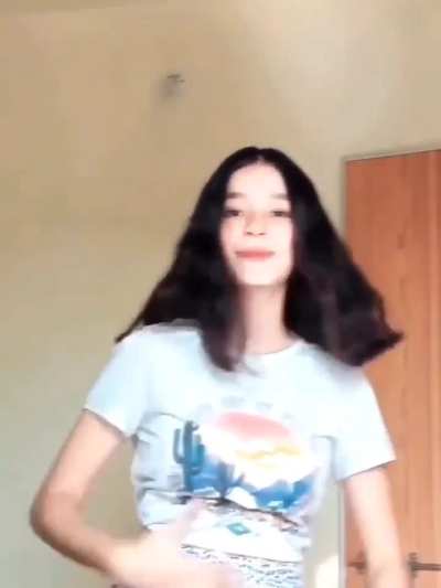 She was beautiful before leaks ❤️