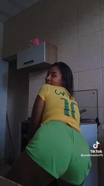 Mais um vídeo da minha madrasta