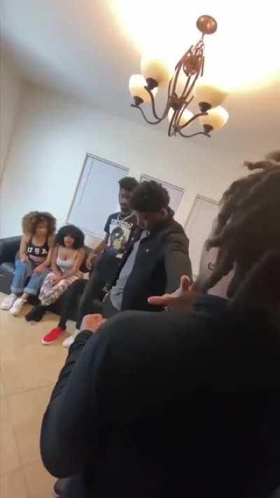 lávense las manos >:v