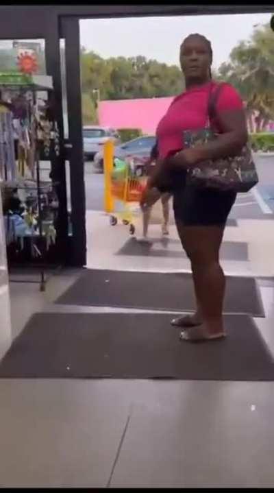 argument turns to robbery