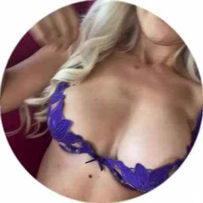 Sexy & cute in lingerie