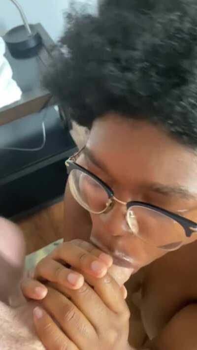 Love a good two hand twist 🖐🏾🤚🏾(f)(m)