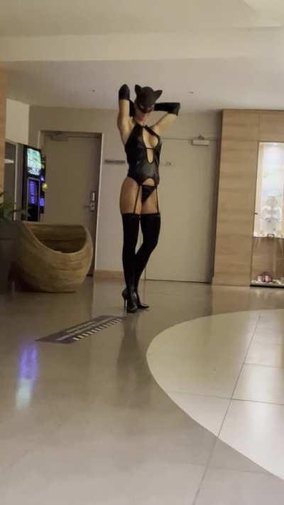  What's your first impression? [video] [OC] [F]