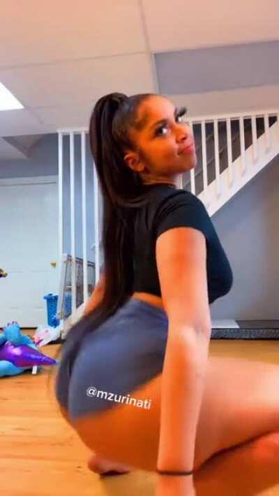 That Jiggle 😍🍑