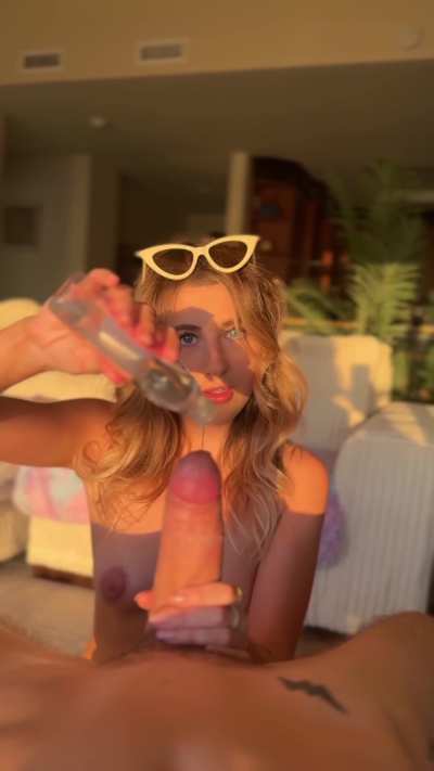 Golden hour dick sucking time