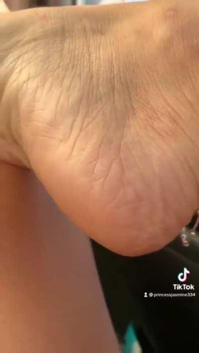 you won't be able to stop looking