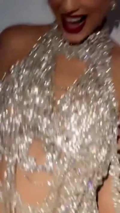 I'd like to cum across that face