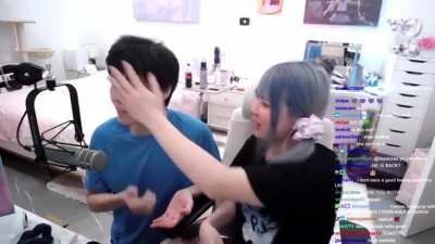 Disguised Toast comfy moments with Offline TV ^_^/