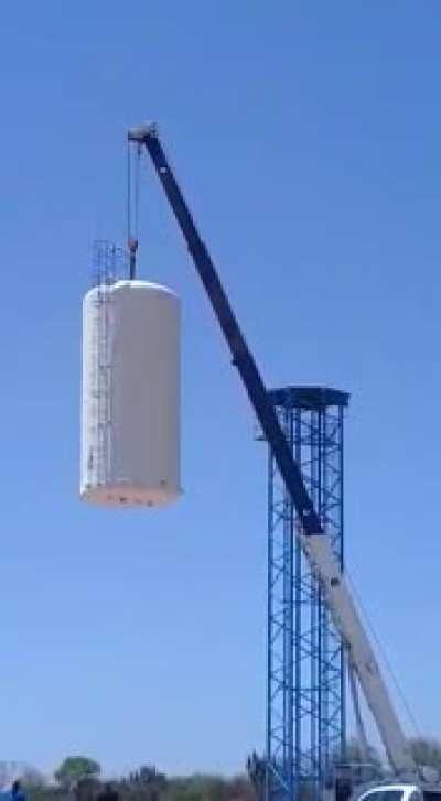 (SDE) Tanque de reserva cae desde 20 aprox.