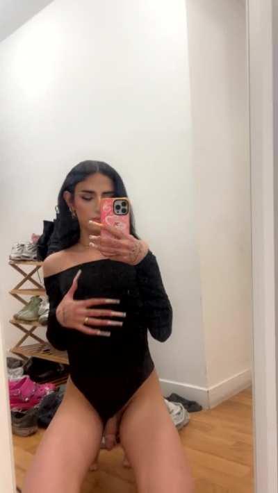 Is it long enough (it doesn't even touche the ground :(