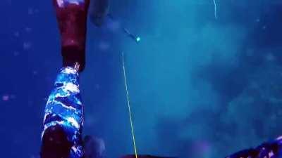 Diver's reflexes = Another day to live