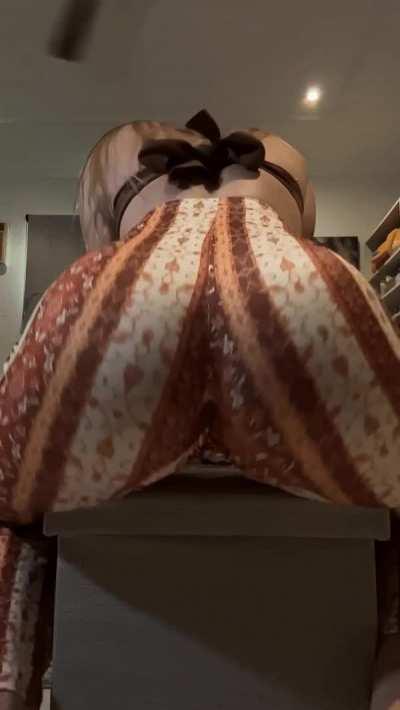 These pants were made for pawgs