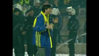 Just wanted to say goodnight with this Erol Cloud banger against BJK back in the days!