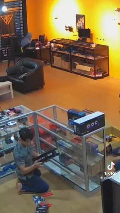 Linus in a parallel universe