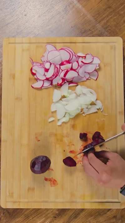 Simple Beet & Chickpea Salad