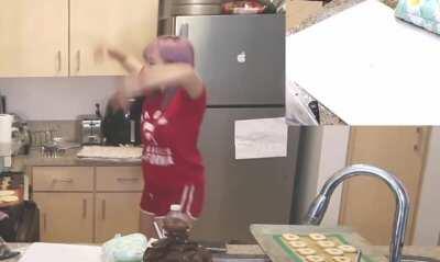 AriaSaki moving those hips