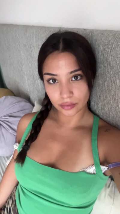 Hey hey its my boobs