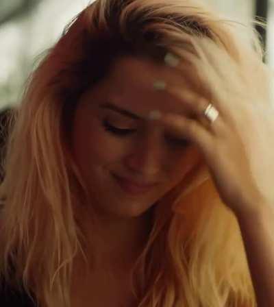 Isn't she drop dead gorgeous?