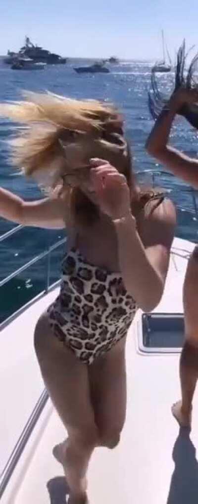Caity booty