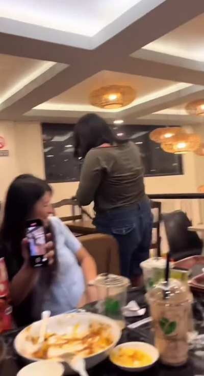 Reposting this glorious video cause it was deleted