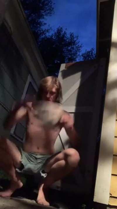 What the average r/Altrive user does