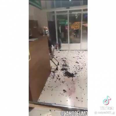 Ce-i cu poama asta uăi?