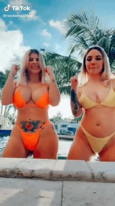 Gotta love them tiddies