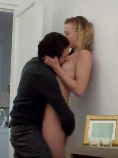 Yvonne Strahovski's mesmerizing body