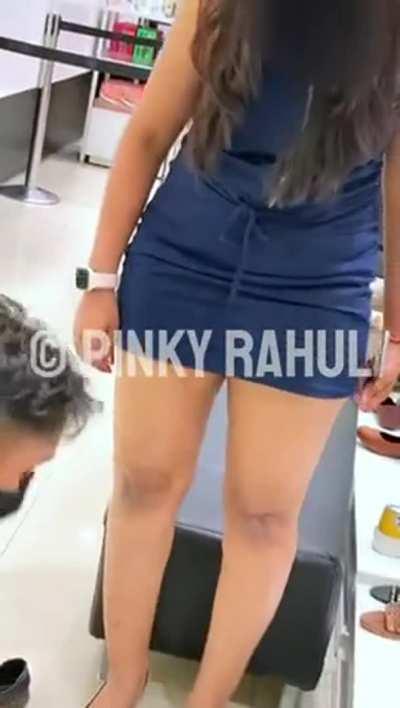 Desi milf trying to seduce footwear sales man👙