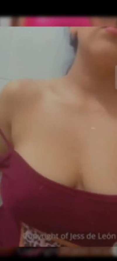 Que rico 🤤🤤 con su vibrador 💦💦🔥