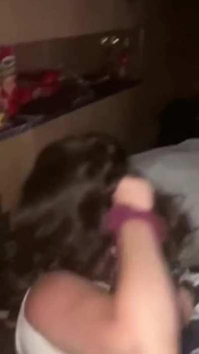 When the parent are out 😮