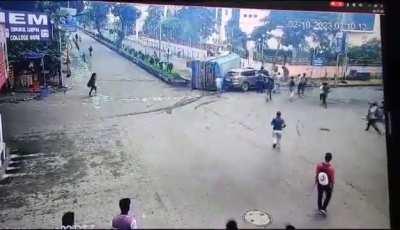 4 wheeler jumped signal and rammed into the bus.