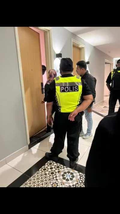 Sanusi taken in by police at 3am