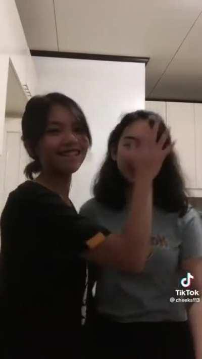 Apat na bundok nagkabungguan