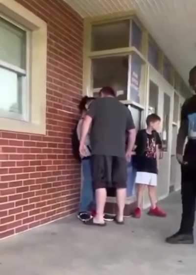 Dad confronts his kid's bully in school