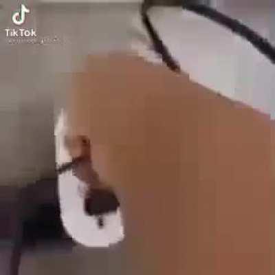 I cAnT PaY EleCtrIc BIil